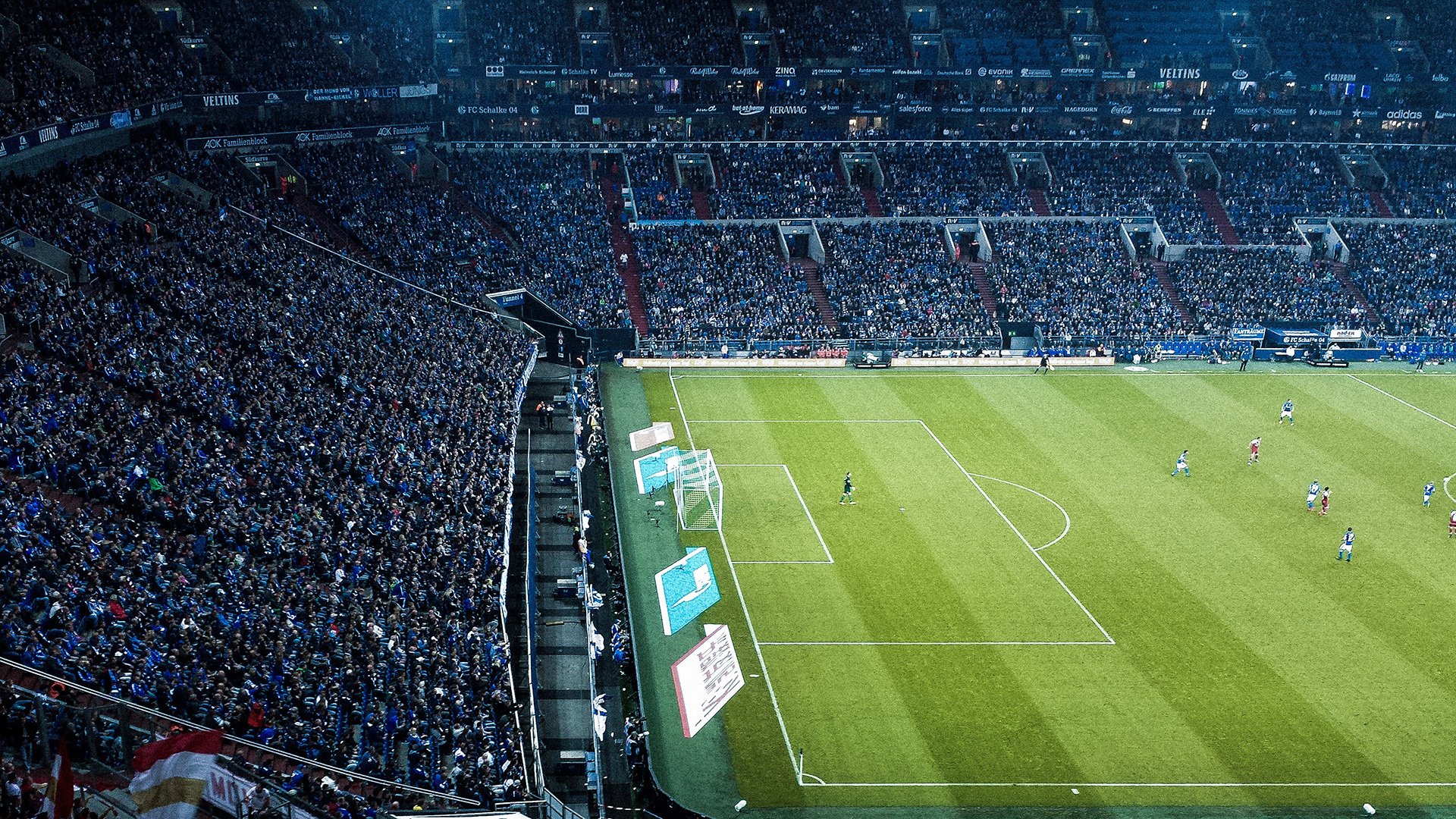 足球联赛商业价值提升